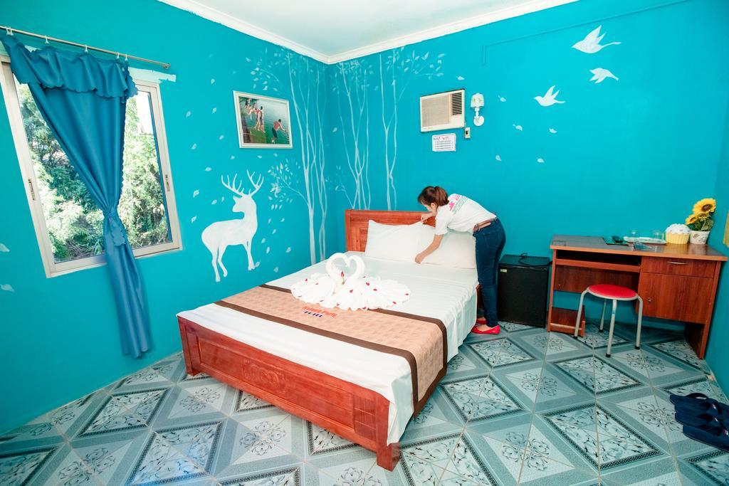 Halong Party Hostel Hạ Long Exterior foto